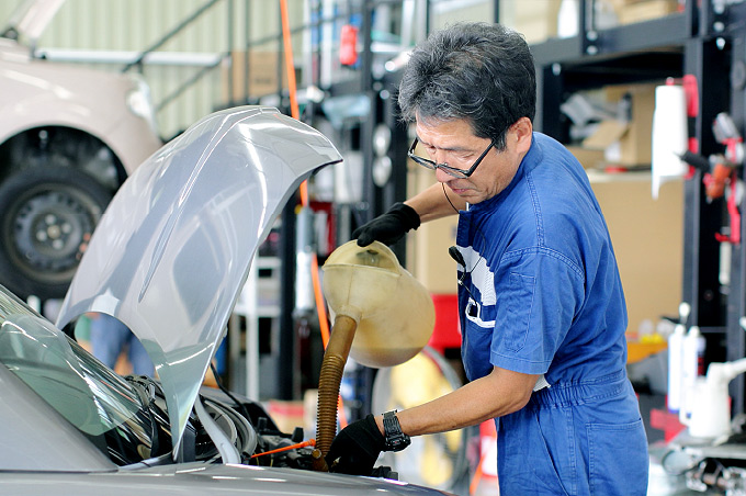 軽モールでのメンテナンスの様子2